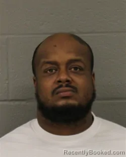 Mugshot of Jatravian Ar'kelle Robinson booked in Mecklenburg County, North Carolina on October 12, 2026
