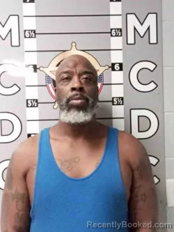 Mugshot of VONTRELL SHAW