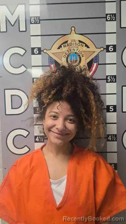 Mugshot of SHAWNACEY ROBERTS