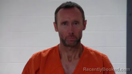 Mugshot of ROBERT MITCHELL DEERING