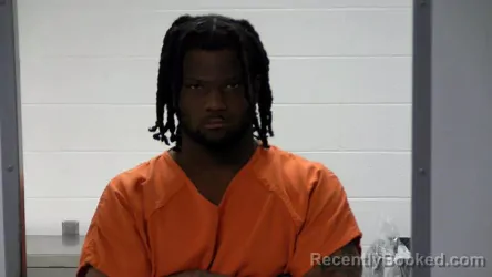 Mugshot of TYRAN T MADDOX