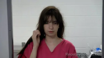 Mugshot of ASHLI NICOLE SALLEE booked in Marion County, Kentucky on April 2, 2026