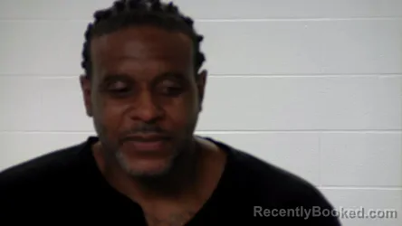 Mugshot of TYREE ROBERT PETTIGREW booked in Marion County, Kentucky on April 22, 2026