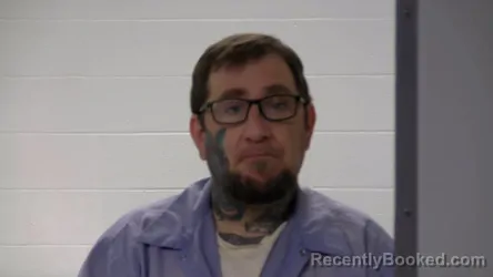 Mugshot of JASON HOLLIDAY booked in Marion County, Kentucky on April 22, 2026