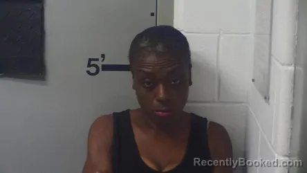 Mugshot of NELLSHIDA R BROOKS booked in Mason County, Kentucky on June 1, 2026