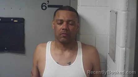 Mugshot of ROBERT JERMAINE TURNER booked in Mason County, Kentucky on May 25, 2026