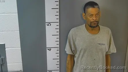 Mugshot of CHRISTOPHER ALLEN WIGGINGTON