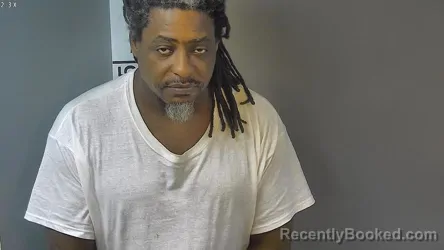 Mugshot of KELVIN SHAVELLE SMITH