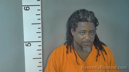 Mugshot of KELVIN SHAVELLE SMITH booked in Nelson County, Kentucky on June 18, 2026