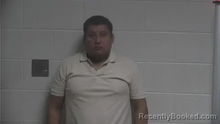 Mugshot of JOSE ROBERTO CRUZ GUTIERREZ