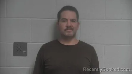 Mugshot of HERACLIO VARGAS-CISNEROS