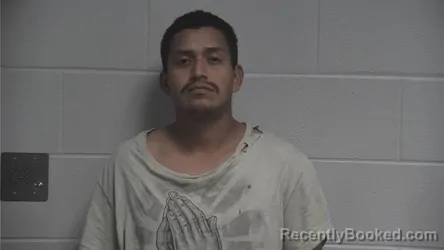 Mugshot of MAYNOR ADOLFO DIAZ MENDEZ booked in Oldham County, Kentucky on June 17, 2026