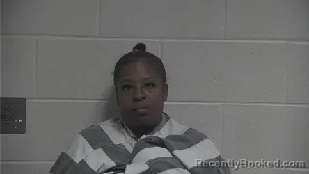 Mugshot of CLEOTIA NACHEL EVANS booked in Oldham County, Kentucky on July 9, 2026