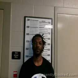 Mugshot of DWAYNE MORTEZ HILL