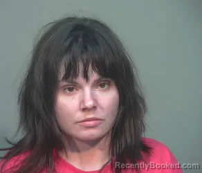 Mugshot of SUMMER DAVIS booked in Perry County, Kentucky on March 30, 2026