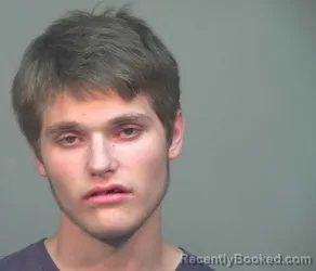 Mugshot of DRAEGAN ANDERS DONOHUE booked in Perry County, Kentucky on April 29, 2026