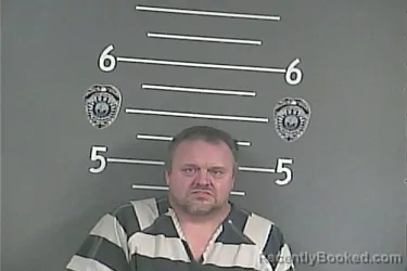 Mugshot of CURTIS D ROBINSON