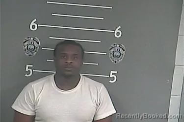 Mugshot of DETAVIA BAKER