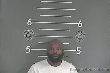 Mugshot of DERYANT L WILLIAMS booked in Pike County, Kentucky on May 19, 2026