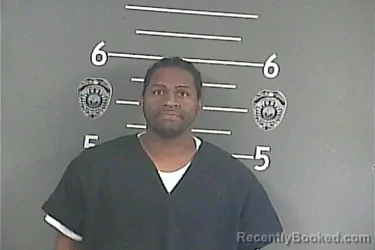 Mugshot of JULIUS . MCDONALD