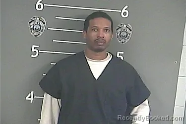 Mugshot of JAMAAL A ROBERTSON