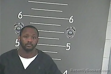 Mugshot of MARCUS REED