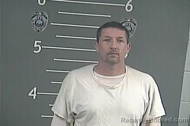 Mugshot of ROBBIE J HALL