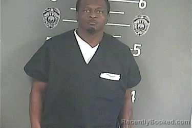 Mugshot of TYVONDERLES J GARRIS booked in Pike County, Kentucky on April 6, 2026