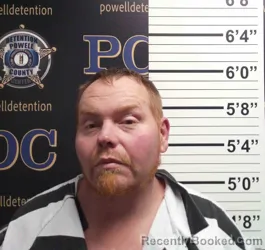 Mugshot of DEREK MCGLOTHIN