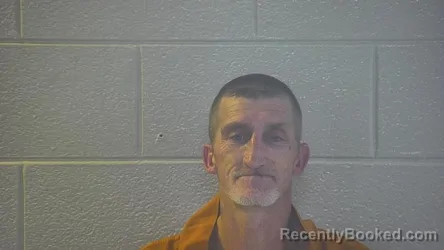 Mugshot of DENNIS JR GOFF booked in Pulaski County, Kentucky on May 7, 2026