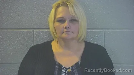 Mugshot of DANA MARIE REYNOLDS