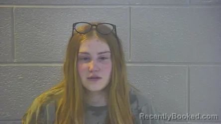Mugshot of MADDYLN G DECKER
