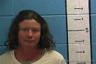 Mugshot of AMBER C KEMP