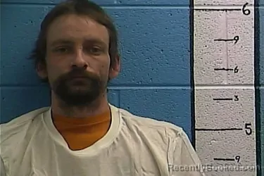 Mugshot of FREDDIE HOUSE