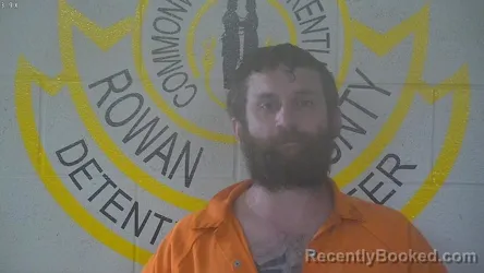 Mugshot of DEREK ROBERTSON