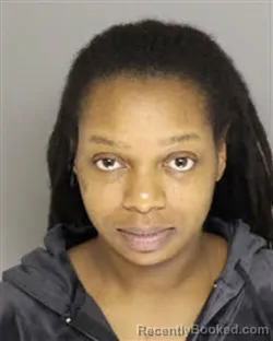 Mugshot of NYQUAZIA PETERSON