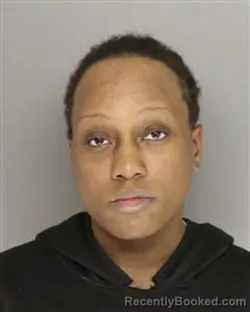 Mugshot of JULIEANNA SHERIECE LUSTCIA BROWN