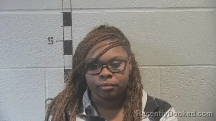 Mugshot of TIONNA NORYE'L ALLEN booked in Shelby County, Kentucky on April 3, 2026