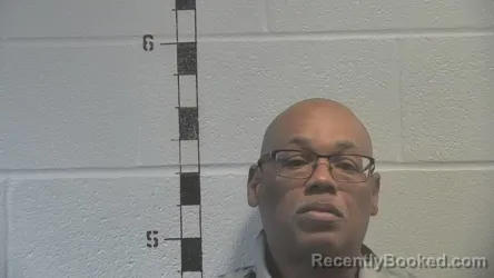 Mugshot of TIMOTHY W EVANS booked in Shelby County, Kentucky on April 26, 2026