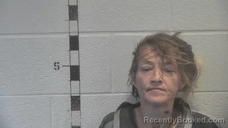 Mugshot of CRYSTAL YEAGER booked in Shelby County, Kentucky on April 30, 2026