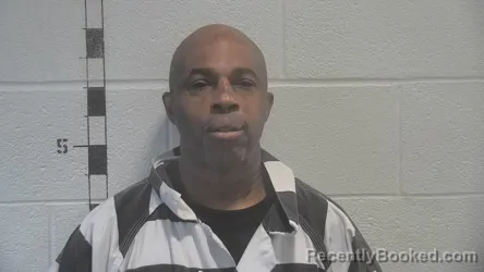 Mugshot of DERRICK RAY HARRIS booked in Shelby County, Kentucky on May 7, 2026