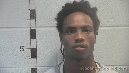 Mugshot of DEYONTE KEVON BELL booked in Shelby County, Kentucky on May 14, 2026