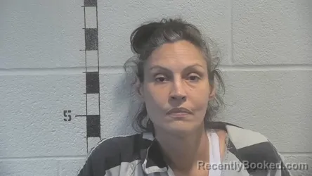 Mugshot of LINDSEY MARIE CONSIDINE booked in Shelby County, Kentucky on June 8, 2026