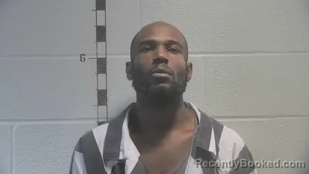 Mugshot of Damonique Craighead booked in Shelby County, Kentucky on October 9, 2026