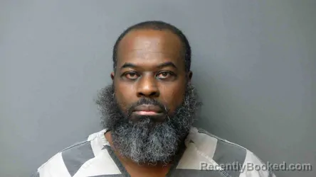 Mugshot of QUINCY EICHELBERGER