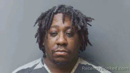 Mugshot of DERRICK DAVIS booked in Simpson County, Kentucky on April 24, 2026