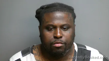 Mugshot of QUINTARIOUS LEE booked in Simpson County, Kentucky on April 30, 2026