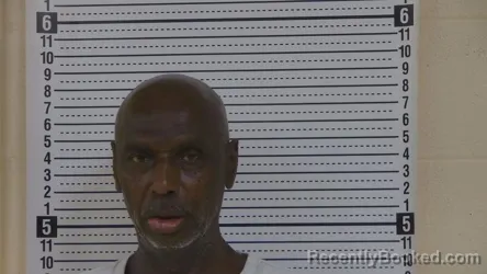 Mugshot of Alvin Uzale Smith booked in Taylor County, Kentucky on September 8, 2026