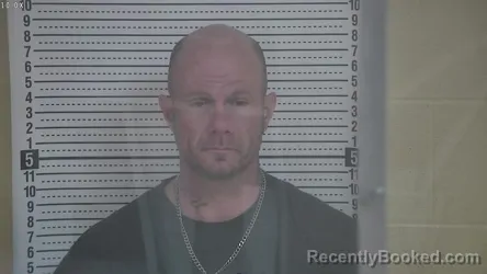 Mugshot of JOSEPH A DISCUS