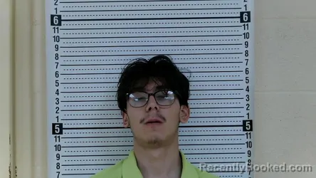Mugshot of OLIVER FAVELA JODZAN SANCHEZ booked in Taylor County, Kentucky on July 5, 2026
